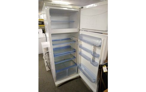 REFRIGERATEUR CONGELATEUR INDESIT