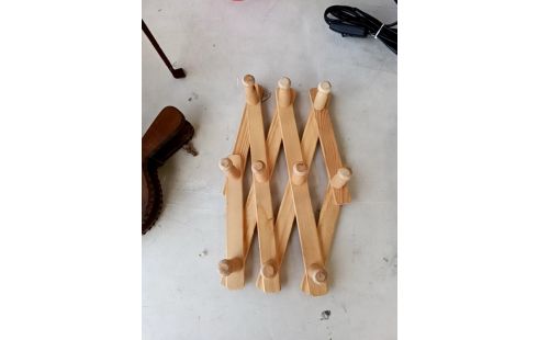 PORTE MANTEAU BOIS RÉTRACTABLE