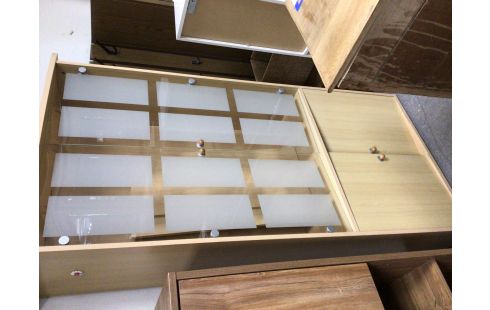 VITRINE COULEUR HETRE 4 PORTES EN ETAT