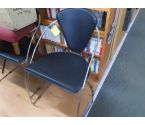 CHAISE NOIRE MODERNE