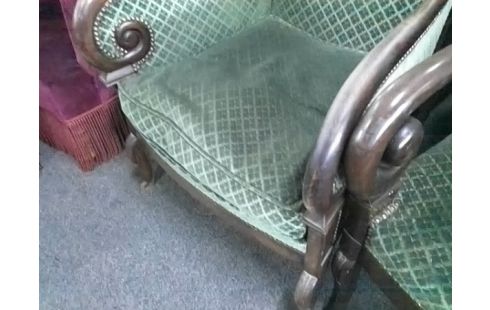 FAUTEUIL STYLE CROSSE TISSU VERT