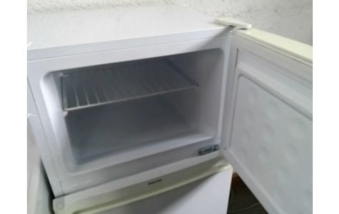REFRIGERATEUR CONGELATEUR PROLINE 93L+34L (MANQUE 1 ETAGERE)