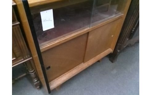 MEUBLE VINTAGE 4P (QLQS TACHES)