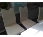 LOT DE 4 CHAISES MODERNES BLANCHES (QLQS TACHES)