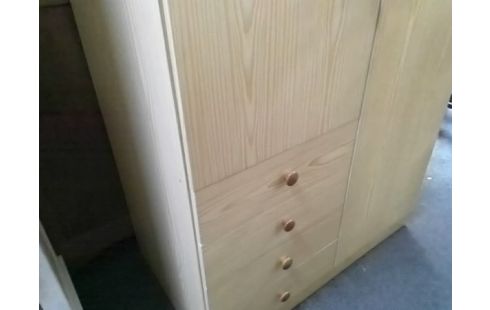 ARMOIRE 2P 4T (PENDERIE+ETAGERES)