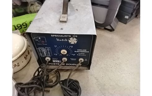 POSTE A SOUDER VENTILÉ