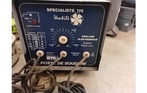 POSTE A SOUDER VENTILÉ