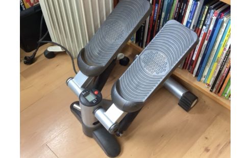 STEPPER GRIS