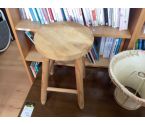 TABOURET EN PIN