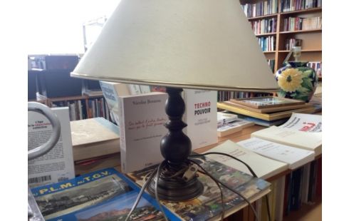 LAMPE PIED BOIS