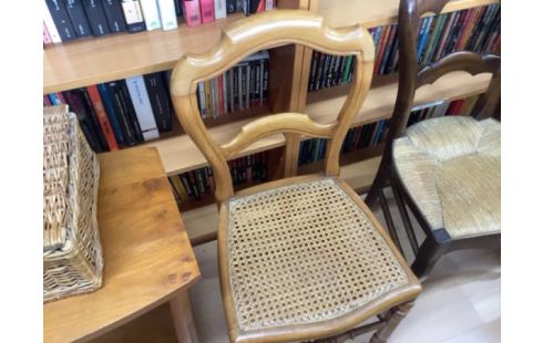 CHAISE CANNEE