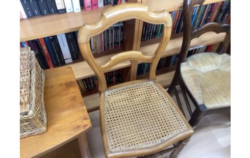 CHAISE CANNEE