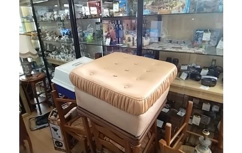 POUF CUIR BEIGE