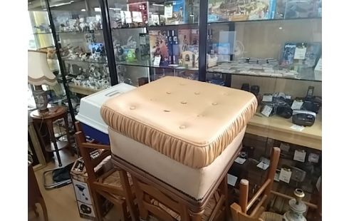POUF CUIR BEIGE