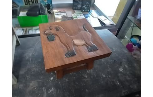 TABOURET CHIEN