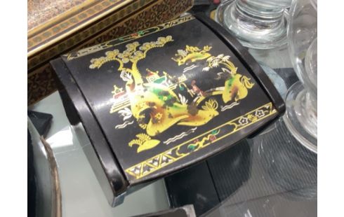 BOITE MÉTAL ASIATIQUE