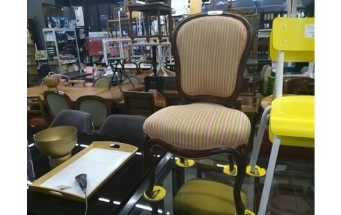 CHAISE