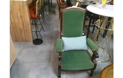FAUTEUIL ACCOUDOIR A CROSS VELOUR VERT