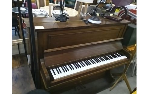 PIANO DROIT CADRE METALLIQUE - CLASSIC
