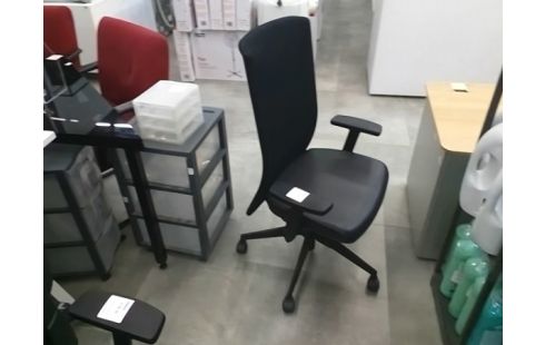 FAUTEUIL DE BUREAU .