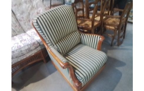 SALON 3P BOIS ET TISSU RAYE VERT ET BEIGE