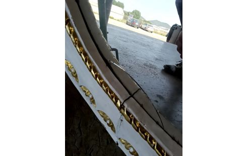 MIROIR BOIS OVALE EN L'ÉTAT