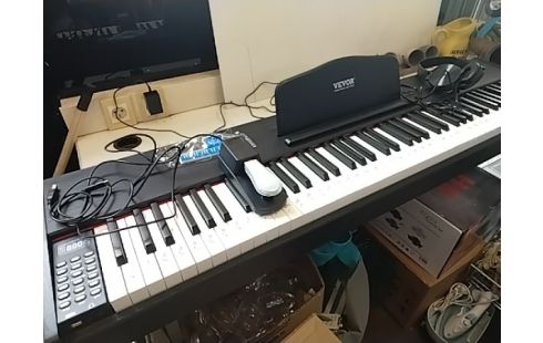 PIANO NUMERIQUE VEVOR 88 PEDALE CASQUE BLUETOOTH USB MIDI
