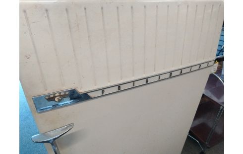 DECORATION FRIGIDAIRE ANNEES 50