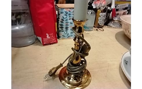 PIED DE LAMPE LAITON