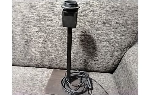 PIED DE LAMPE MODERNE