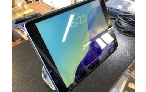 TABLETTE APPLE 8ÈME GÉNÉRATION 2020 (32GO)