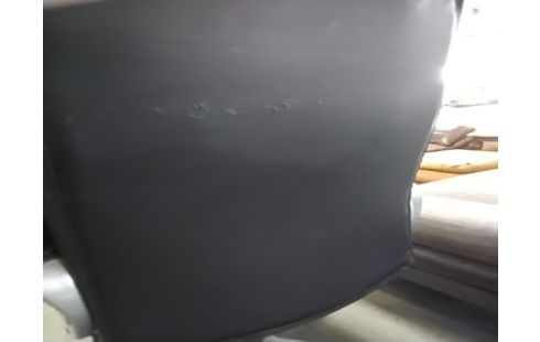 FAUTEUIL DE BUREAU PVC QQ GRIFFURES À L'ARRIÈRE