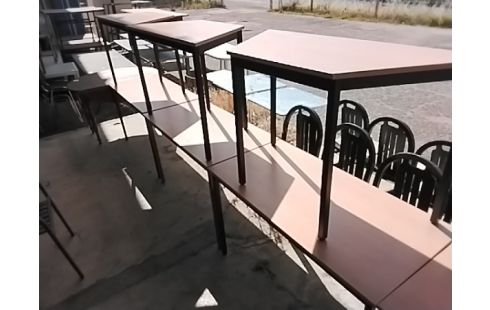 TABLE / BUREAU