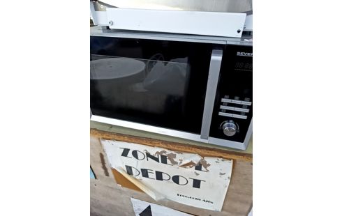 MICRO ONDES GRILL SÉVERINE ACCRSV