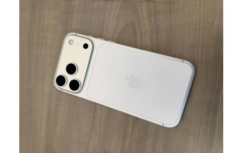 iPhone 17 Pro Max 256 Go Blanc Bat 99%