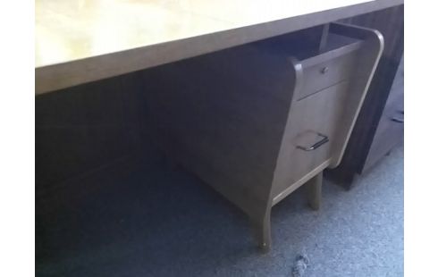 BUREAU ANCIEN 4T (UNE CLEF)