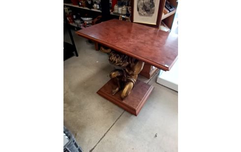 TABLE BASSE DECO STATUE HOMME