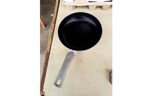POELE 14 CM
