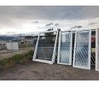 FENETRE 2 VANTAUX + ENCADREMENT VENDU EN ETAT