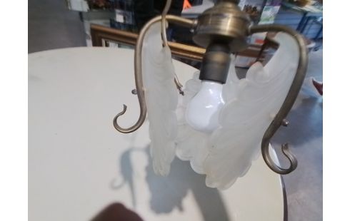 LUMINAIRE LAITON 3 FEUILLES EN VERRE