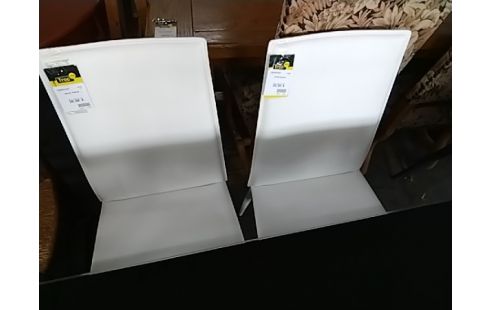 CHAISE BLANCHE