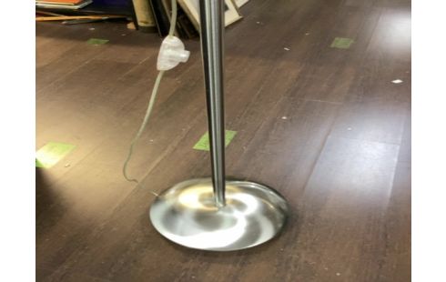 LAMPADAIRE ACIER