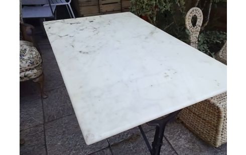 TABLE BISTROT MARBRE