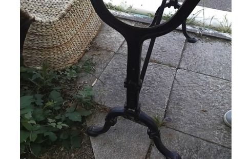 TABLE BISTROT MARBRE