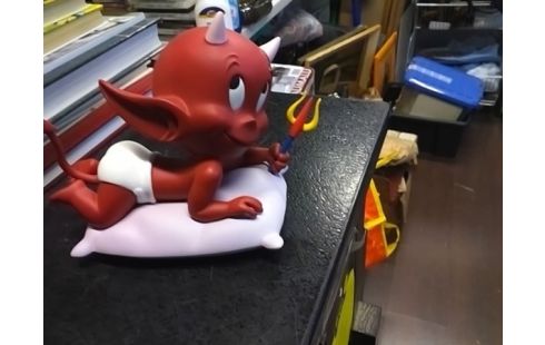 FIGURINE DEMONS  ET MERVEILLES