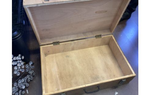 VALISE BOIS 60X38