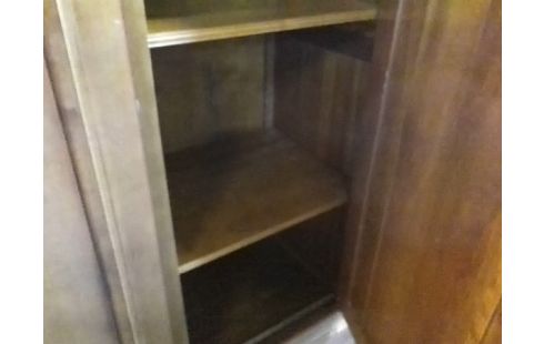 ARMOIRE 3P STYLE LOUIS PHILIPPE AVEC ETAGERE + 1 PENDERIE DOUBLE