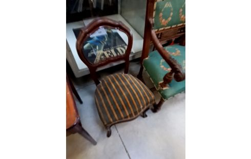CHAISE