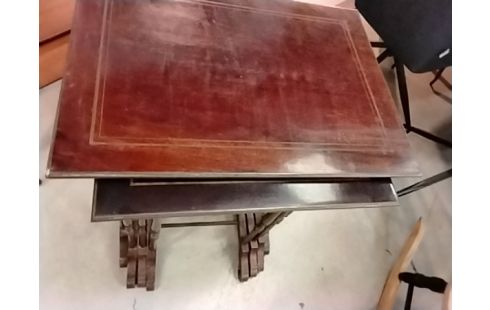 SERIE DE 4 TABLES GIGOGNES MARQUETERIE
