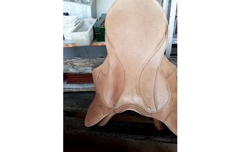 SELLE CHEVAL CUIR CLAIR